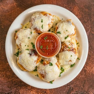Garlic Knots with Cheese